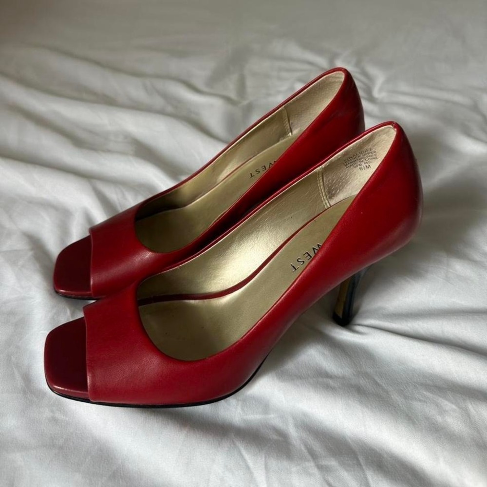 Classic Red Peep Toe Vintage Y2K Office Nine West Red Heels